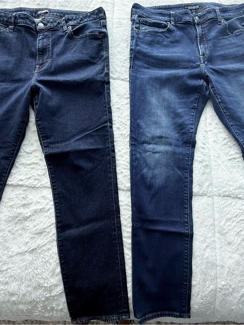 Express Men’s Slim Straight Distressed Dark Blue Jeans